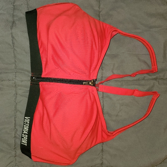 Victorias Secret sports bra - Picture 2 of 4